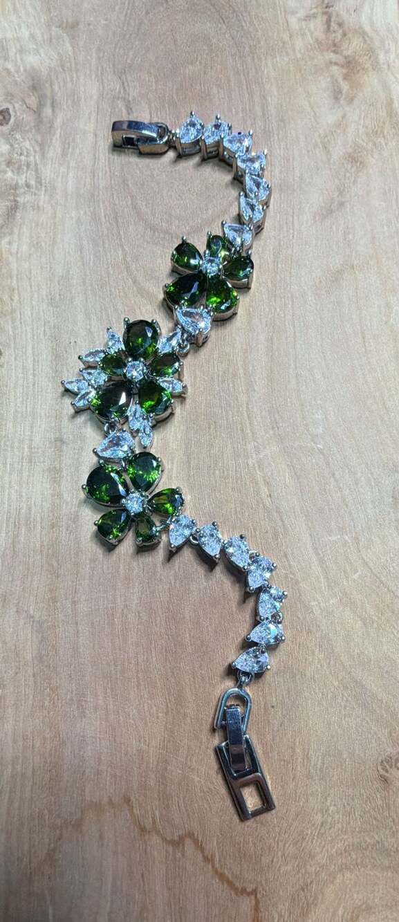 Silver Tone Flower Cluster Crystal Bracelet